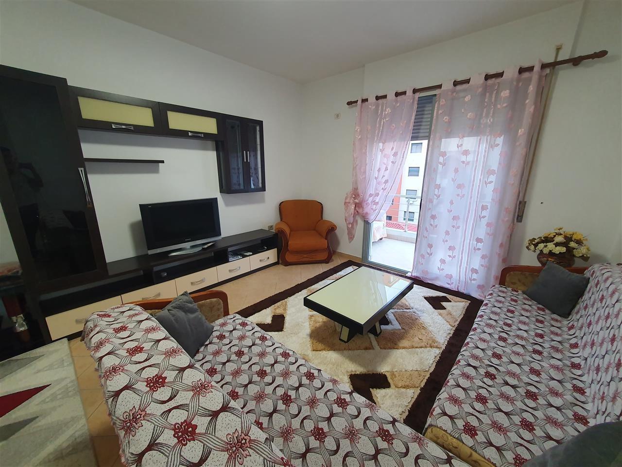 JEPET APARTAMENT 2+1+2 ME QIRA TEK RRUGA E ÇIPAJVE, VLORE!