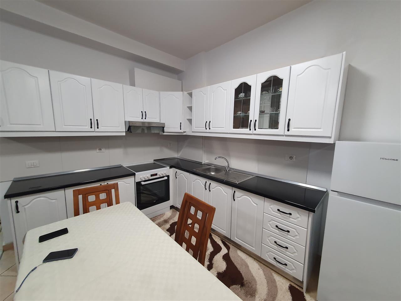 JEPET APARTAMENT 2+1+2 ME QIRA TEK RRUGA E ÇIPAJVE, VLORE!