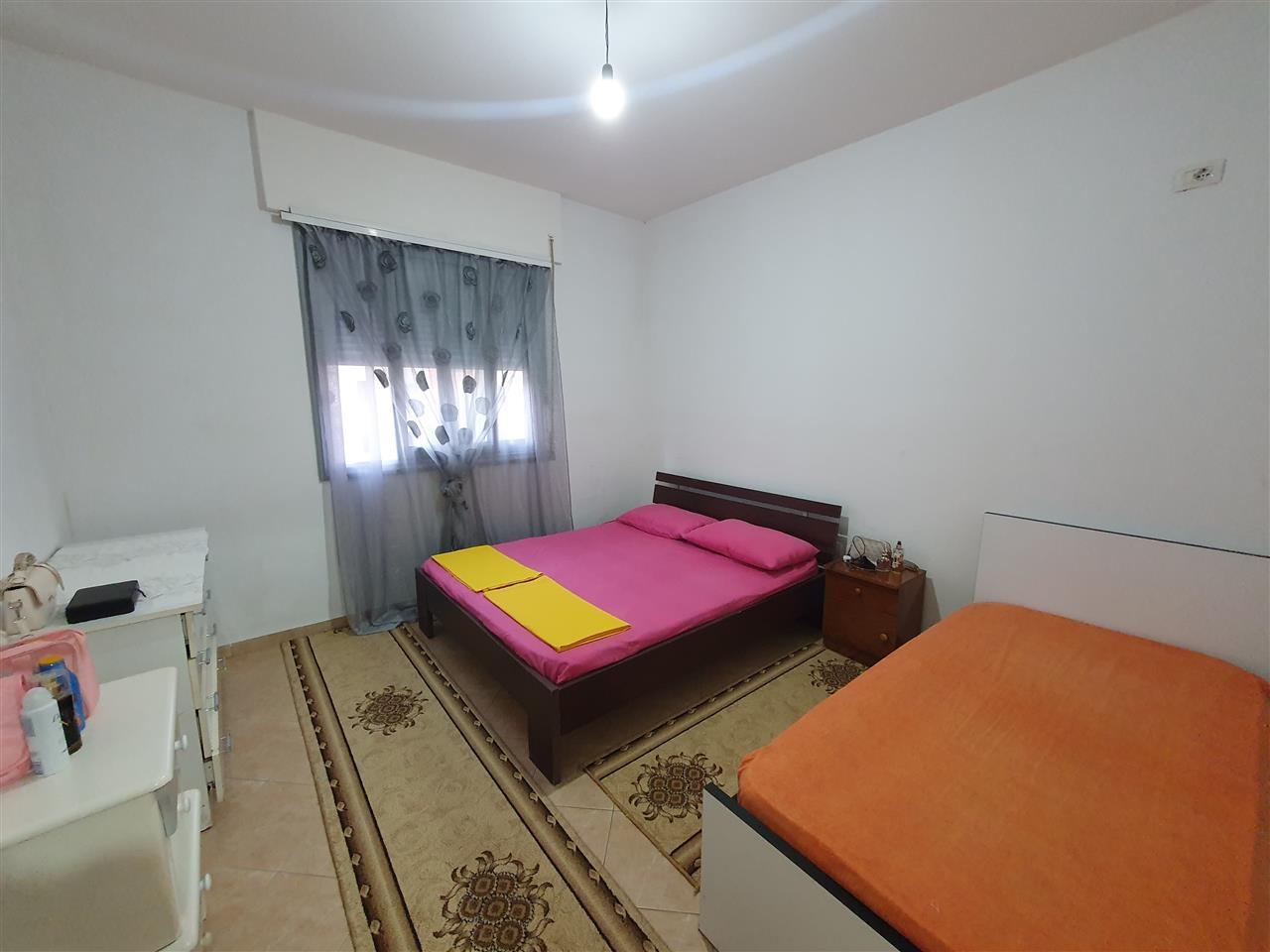 JEPET APARTAMENT 2+1+2 ME QIRA TEK RRUGA E ÇIPAJVE, VLORE!