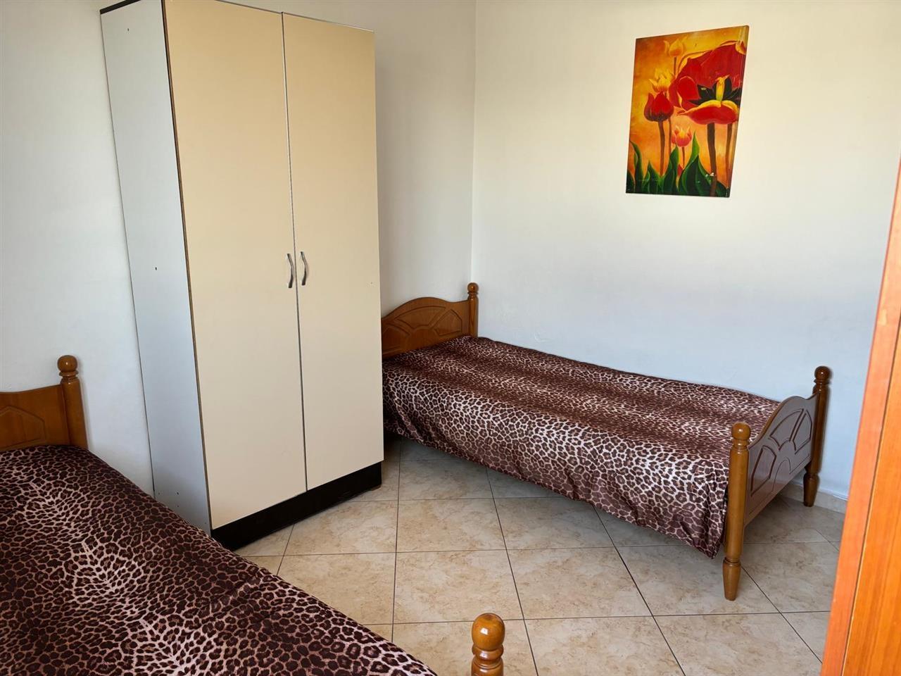 APARTAMENT 2+1 PER QIRA TEK TREGU INDUSTRIAL!