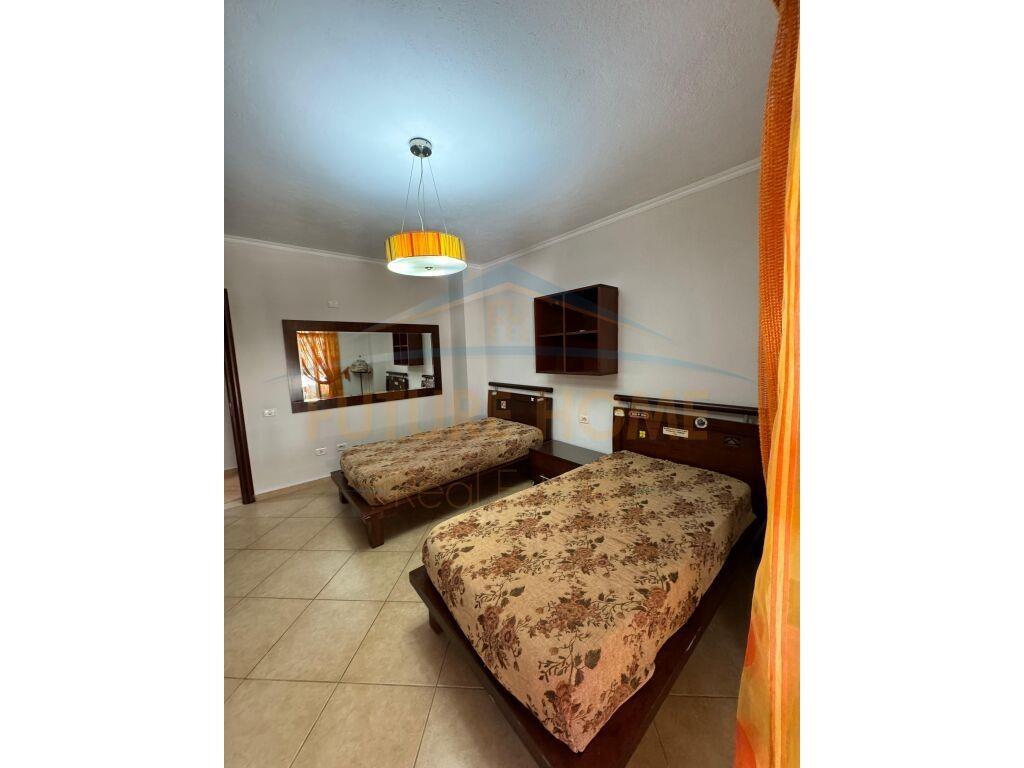 Jepet me Qera 2+1+2 Laprake,Tirane