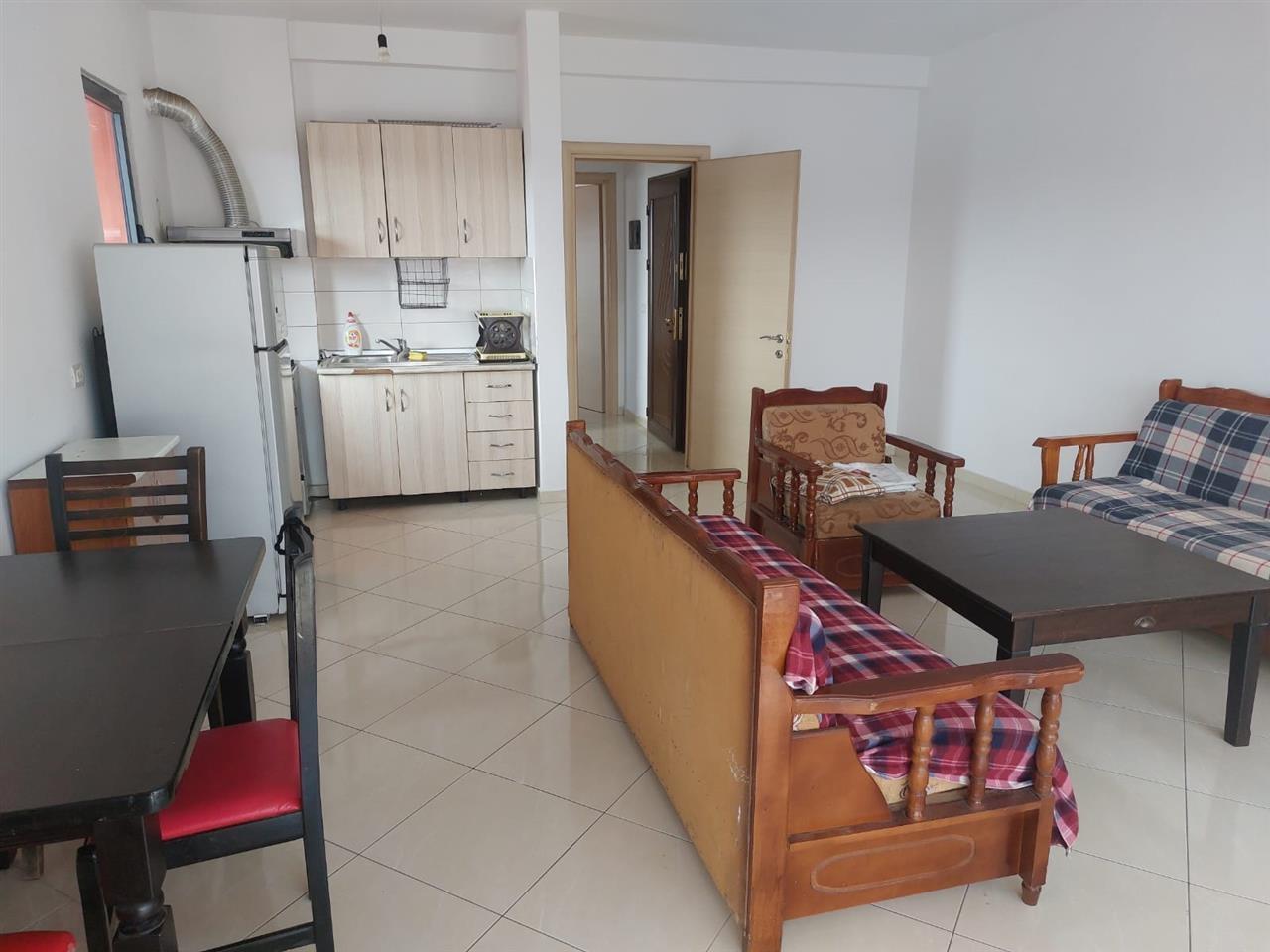 Jepet me qera 1+1, Yzberisht kmy pallatet lorena.