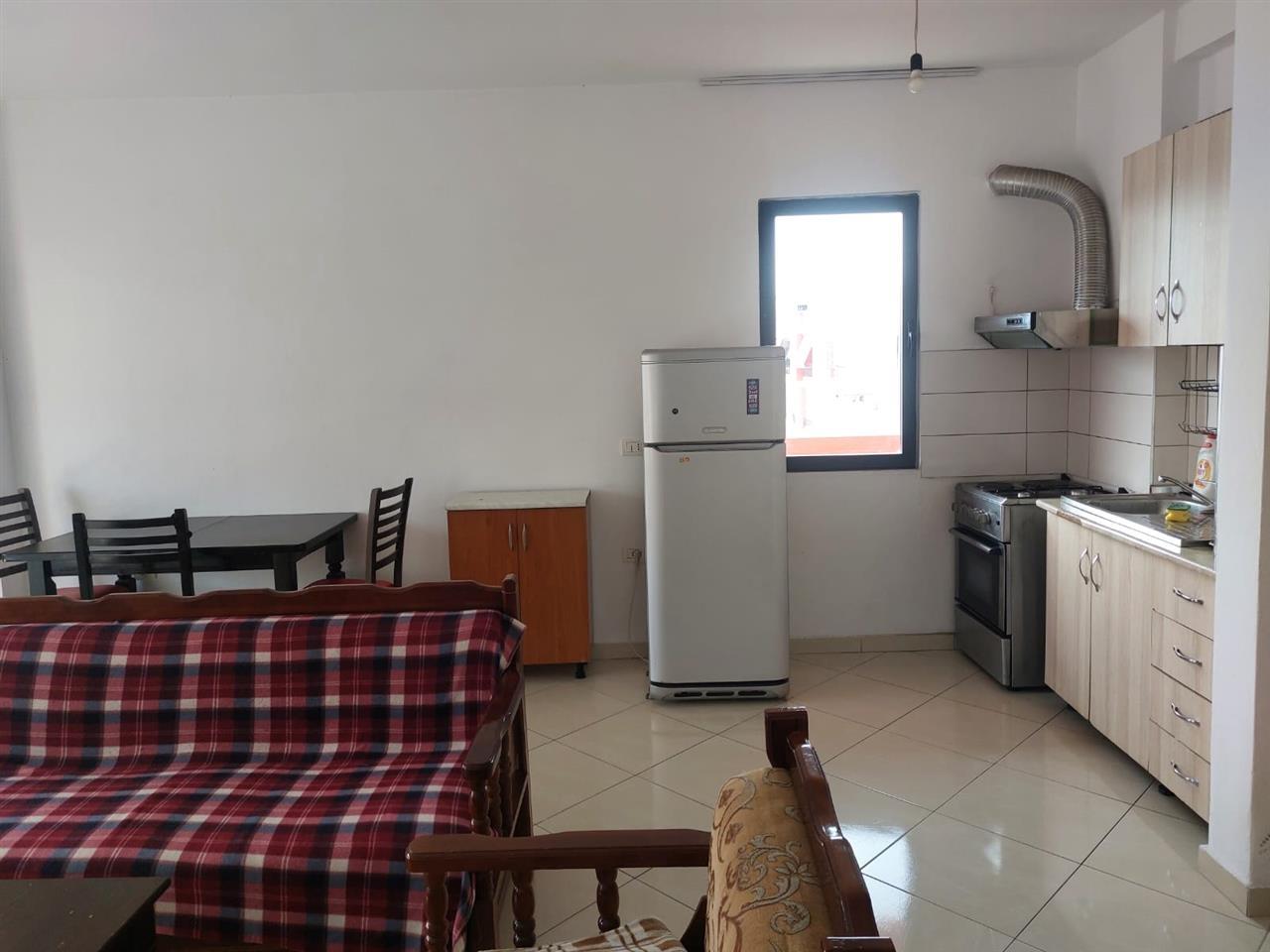 Jepet me qera 1+1, Yzberisht kmy pallatet lorena.