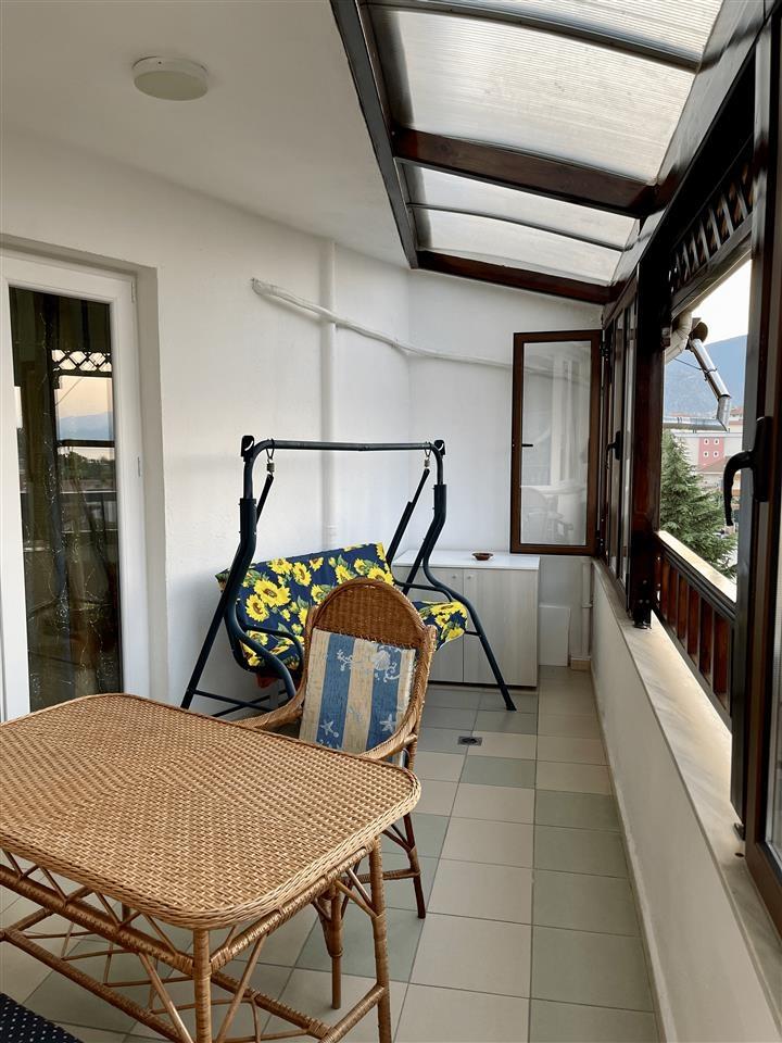 APARTAMENT 1+1 ME QERA NE POGRADEC, I KOMPLETUAR