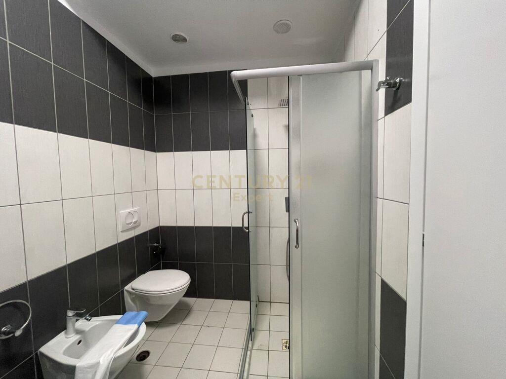 Qira Apartament 2+1+2+Dy Ballkone | Rruga e Kavajes 1000 €