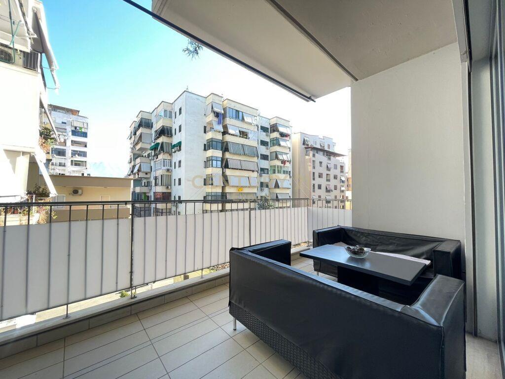 Qira Apartament 2+1+2+Dy Ballkone | Rruga e Kavajes 1000 €