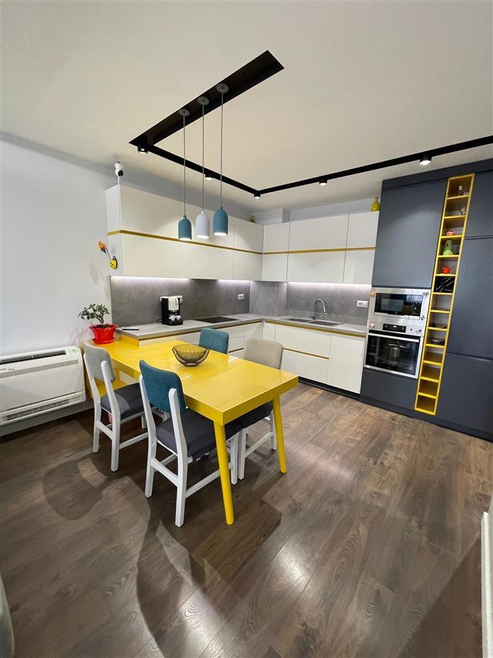 Qira, Apartament Lux 2+1+2, Kompleksi Tower Bridge 3, Tirane