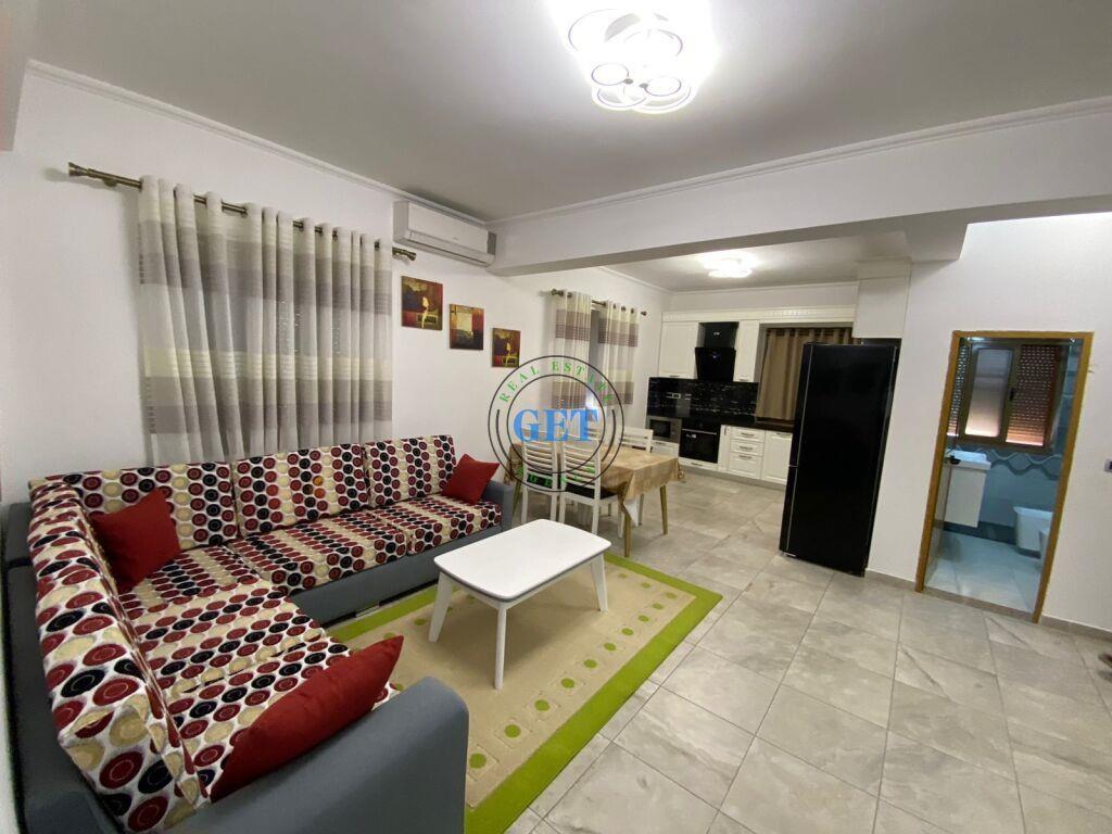 Qira, Apartament 2+1, Bulevard, Durres!