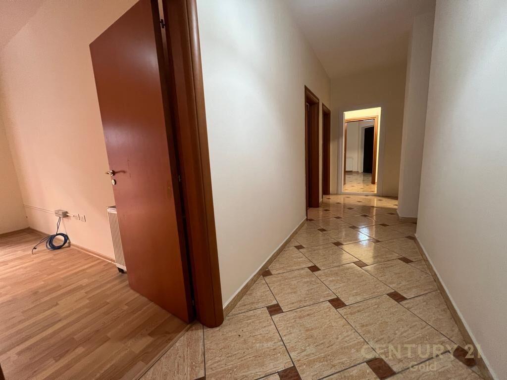SHESIM APARTAMENT 3+1+2 TEK RR.BARRIKADAVE !!