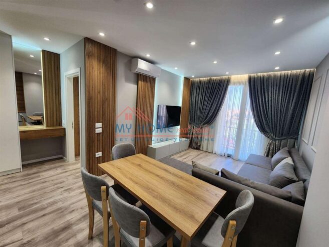 Apartament 1+1+post parkimi me qera Shkolla e Kuqe