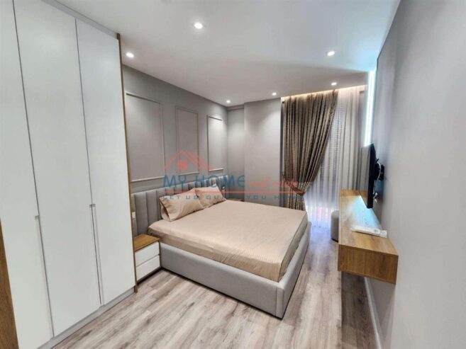 Apartament 1+1+post parkimi me qera Shkolla e Kuqe