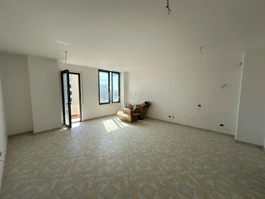 SHITET APARTAMENT 2+1+2 ME PAMJE DETI NE VOLLGA!