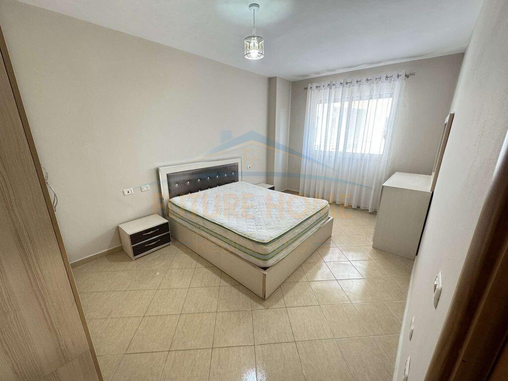 Shitet, Apartament 2+1, Unaza e Re.