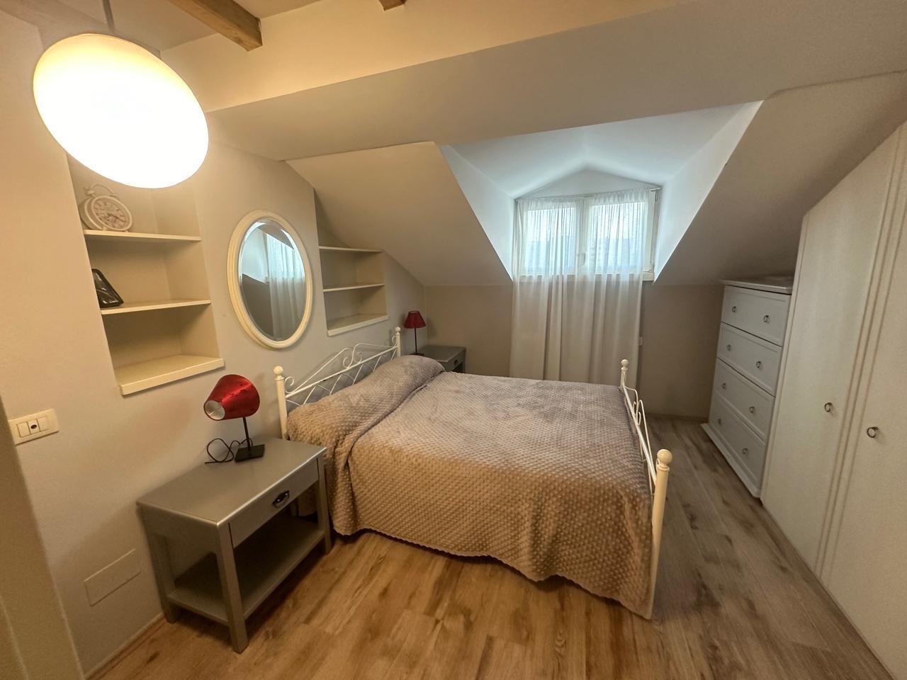 Qera, Duplex 3+1, Rruga e Durrësit, Tiranë