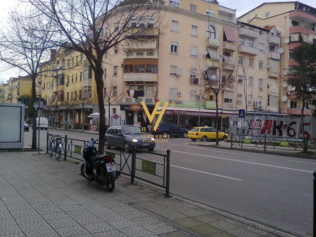 DYQAN 25M2 TE RRUGA E DURRESIT 150.000 EURO