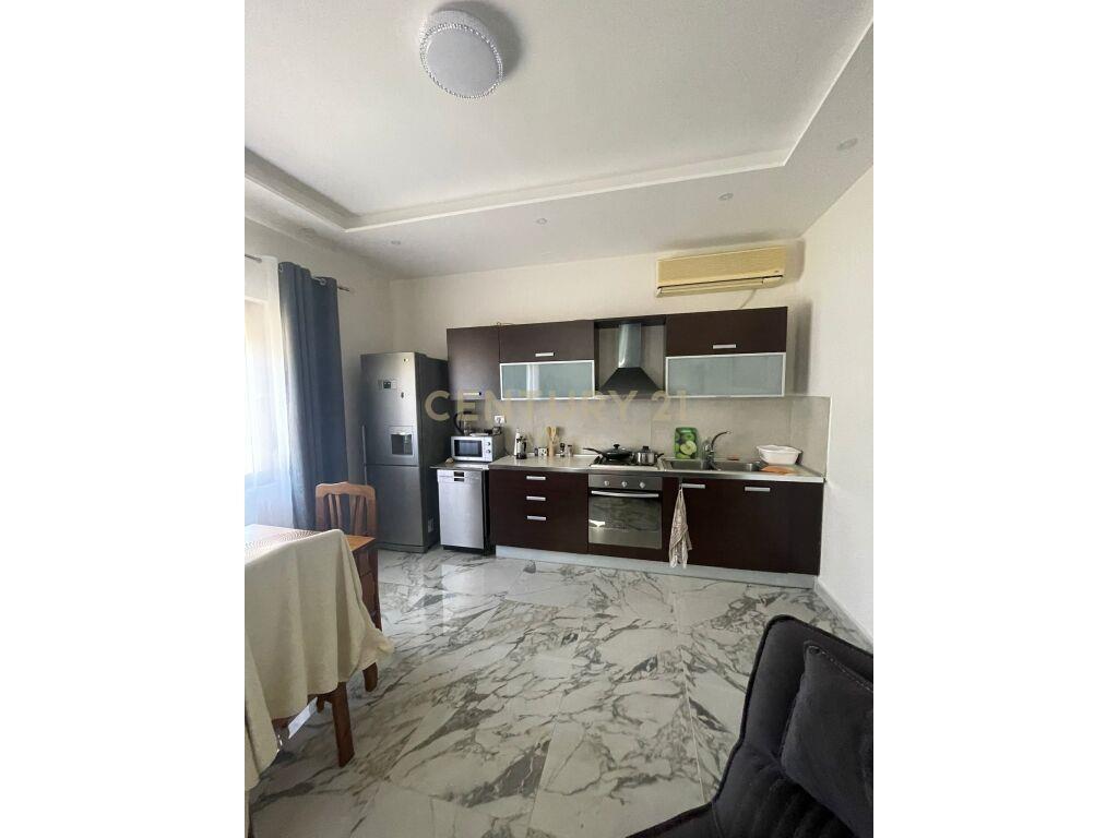 SHITET SHTEPI PRIVATE ISH KENETE DURRES!