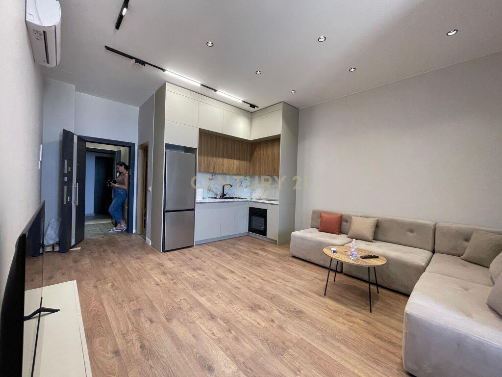 SHITET SUPER APARTAMENT 1+1 ME PAMJE DETI ANSORE NE VOLLGA!