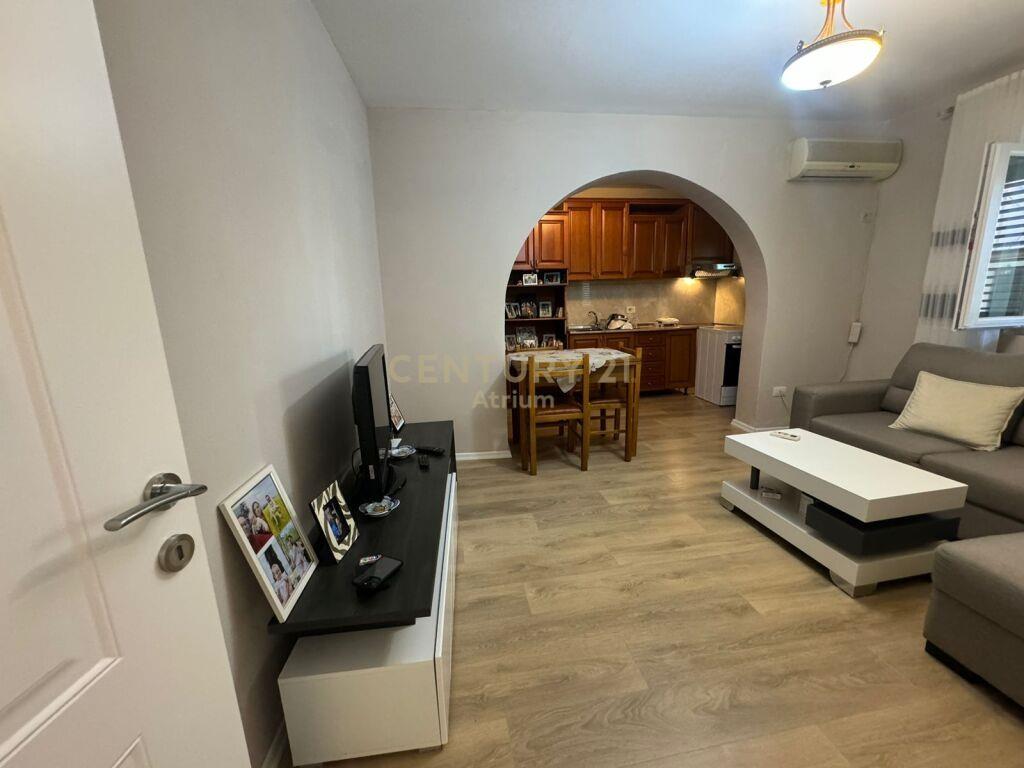 APARTAMENT 1+1 PER QIRA PRANE RRUGES ALI VISHA ! Atrium99337