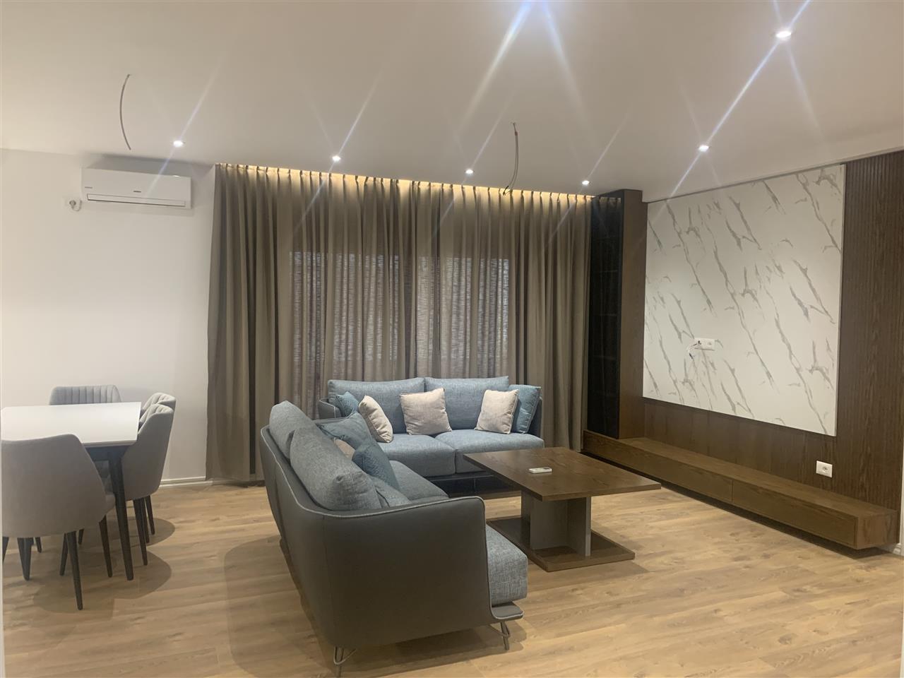 Jepet Me Qera Apartament 2+1+1 Ballkon