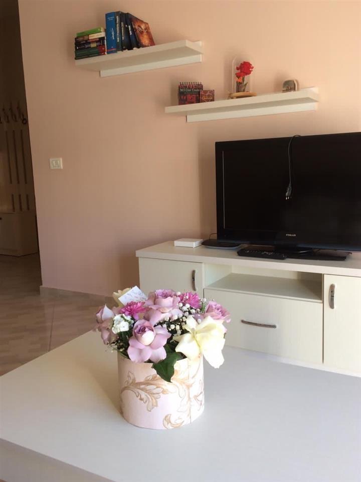 Apartament 1+1 me qera ne Skele, Vlore!
