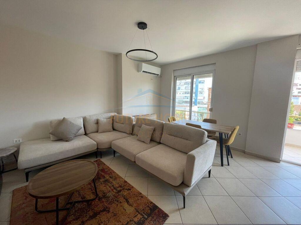 Qira, Apartament 2+1+2, Kisha Katolike, “Rruga e Kavajës”,