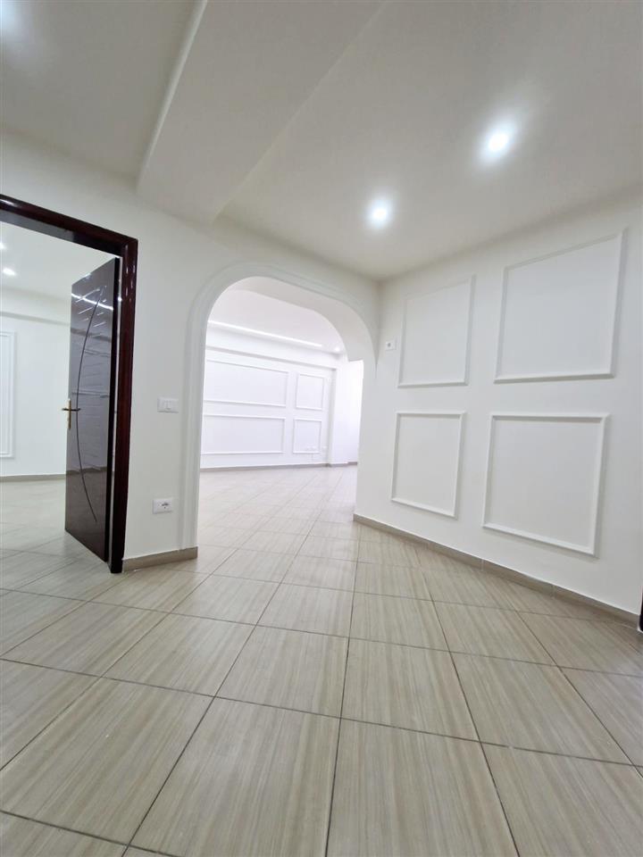 Kavaje,apartament 2+1 buze shetitores”Josif Budo “,,Kavaje