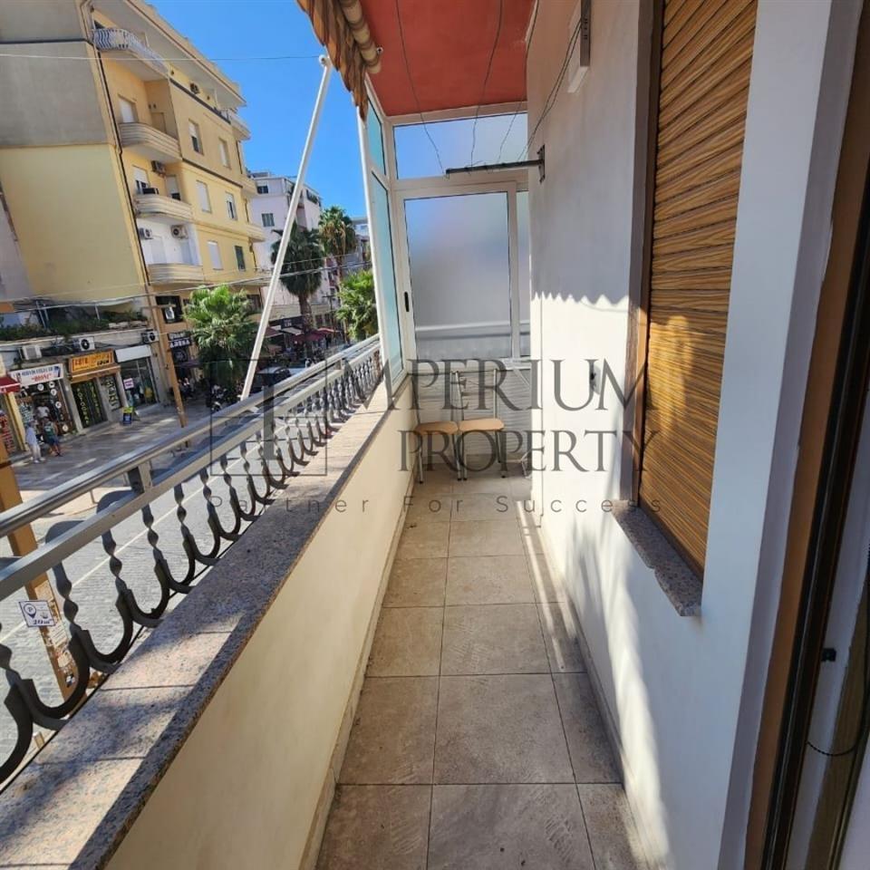 JEPET ME QIRA DURRES 2+1