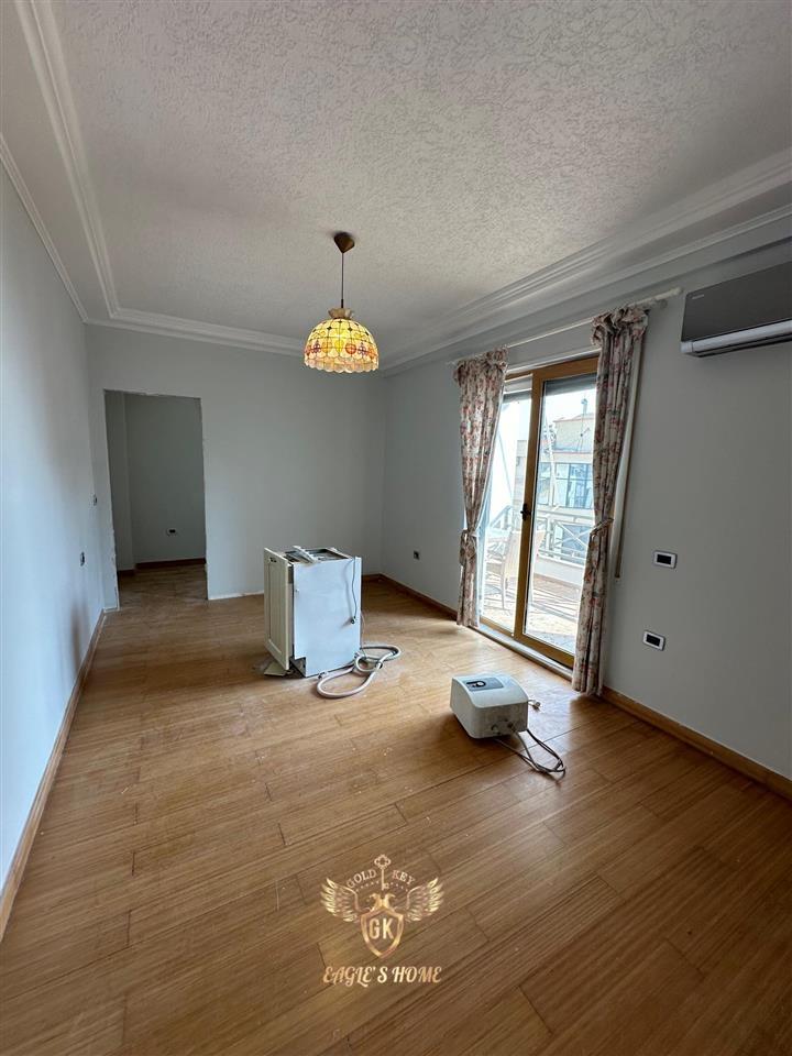 Shitet Super Apartmament 2+1 me 2 ballkone • Pamje deti