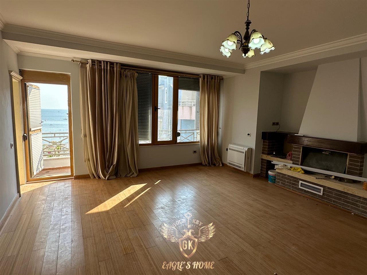 Shitet Super Apartmament 2+1 me 2 ballkone • Pamje deti