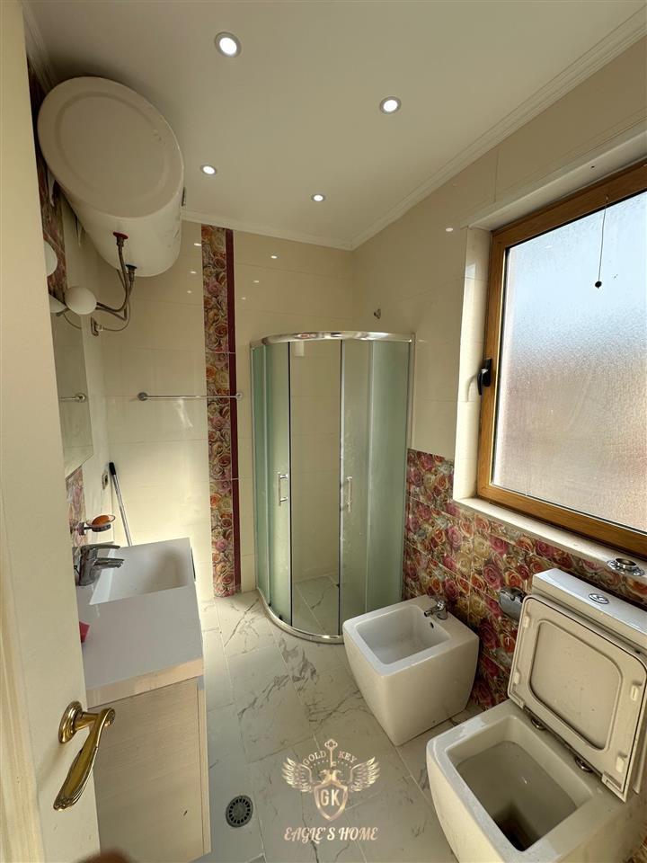 Shitet Super Apartmament 2+1 me 2 ballkone • Pamje deti