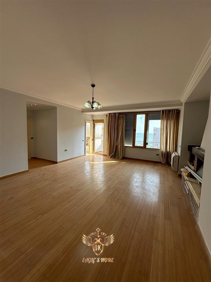 Shitet Super Apartmament 2+1 me 2 ballkone • Pamje deti