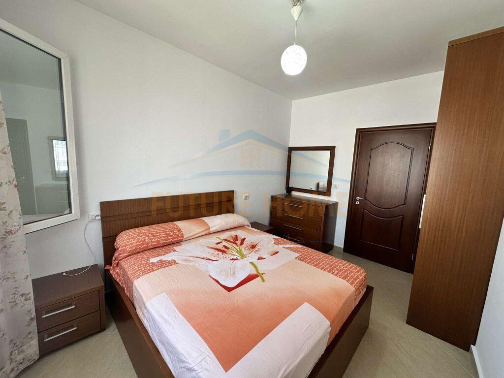 Shitet, Apartament 2+1, Unaza e Re.