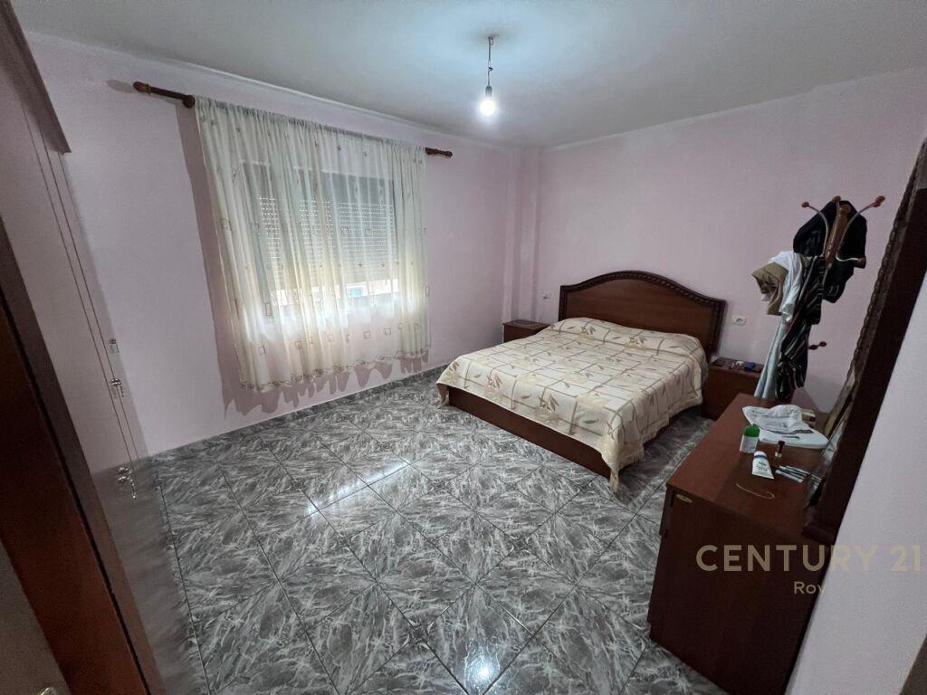 SHITET APARTAMENT 2+1 PRANE UJSJELLES DURRES !!!