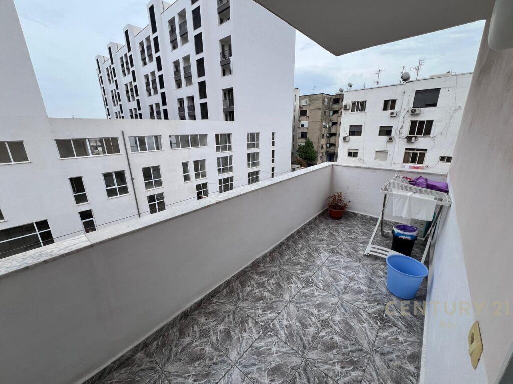 SHITET APARTAMENT 2+1 PRANE UJSJELLES DURRES !!!