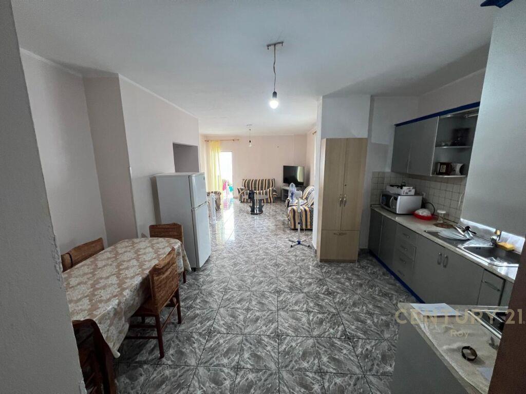 SHITET APARTAMENT 2+1 PRANE UJSJELLES DURRES !!!