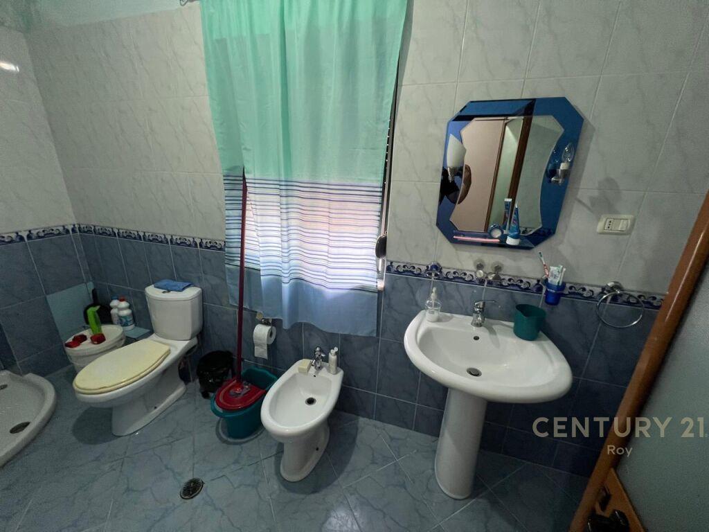 SHITET APARTAMENT 2+1 PRANE UJSJELLES DURRES !!!