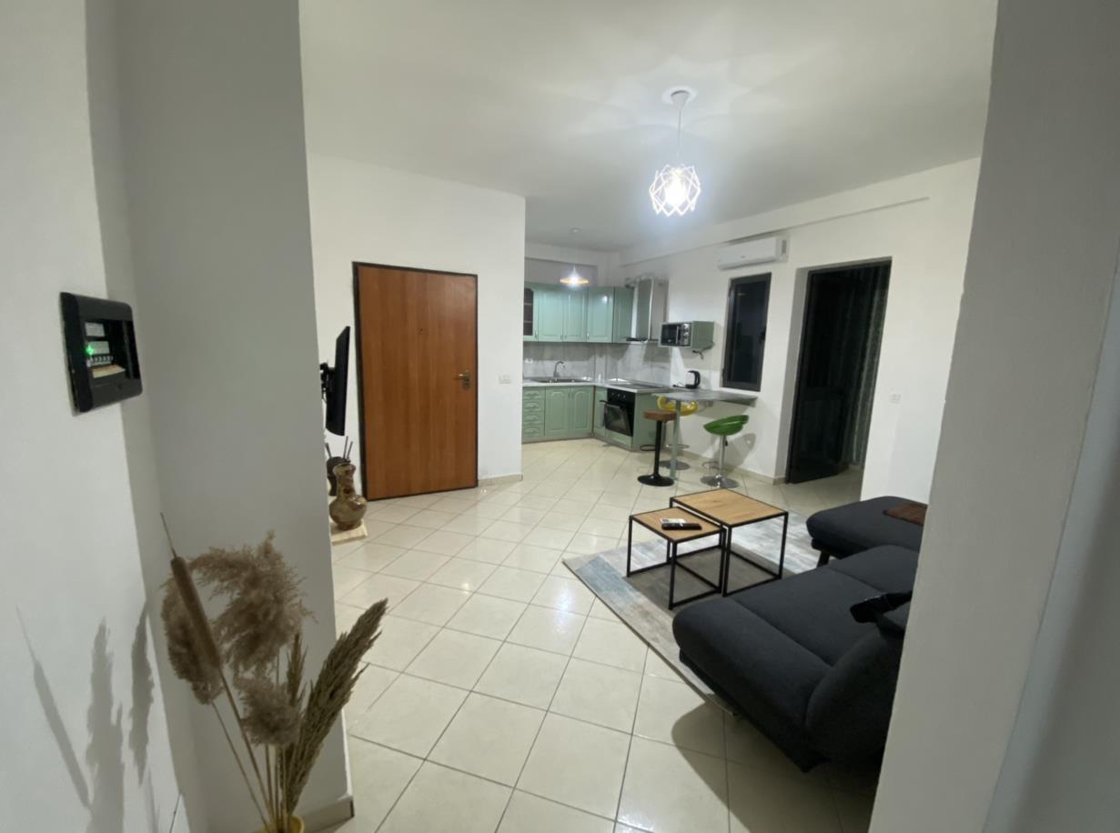 Apartament me qera