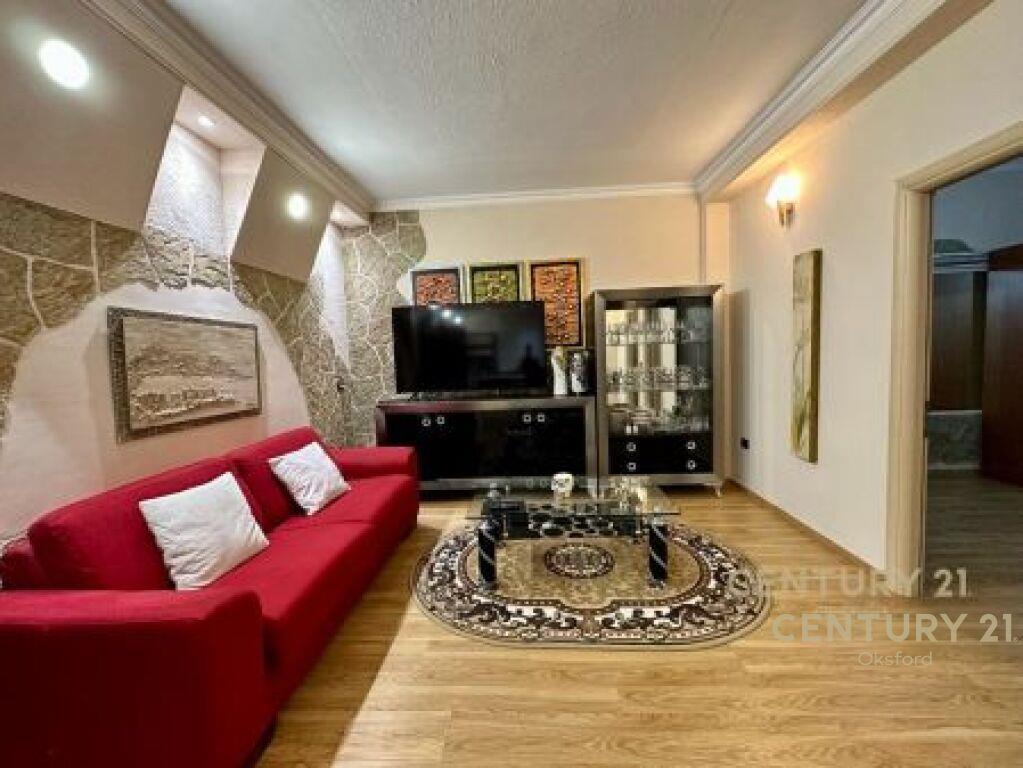 JEPET ME QIRA APARTAMENT 2+1+POST PARKIMI OKS99354