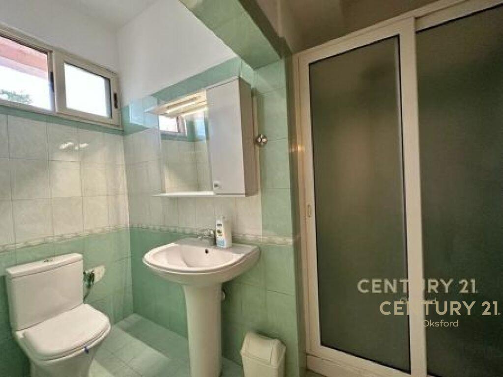 JEPET ME QIRA APARTAMENT 2+1+POST PARKIMI OKS99354