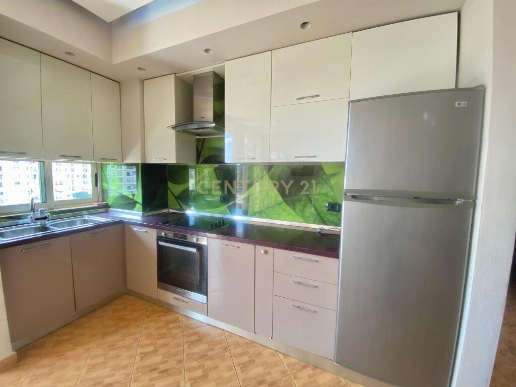 APARTAMENT 2+1 ME QIRA PRANE VILA L 1, ASTI Rastoria99208