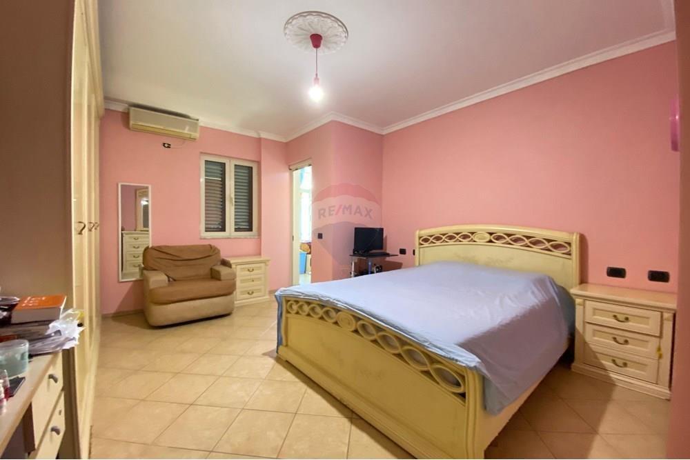 Apartament 2+1 per shitje tek Liqeni i Tiranes!