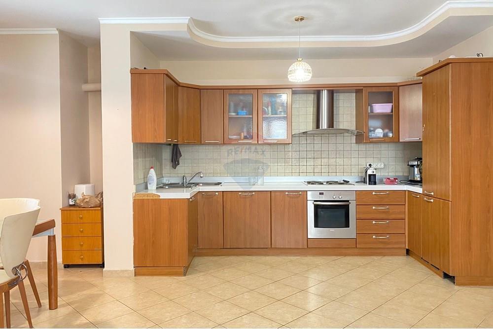 Apartament 2+1 per shitje tek Liqeni i Tiranes!