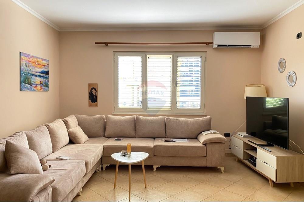 Apartament 2+1 per shitje tek Liqeni i Tiranes!