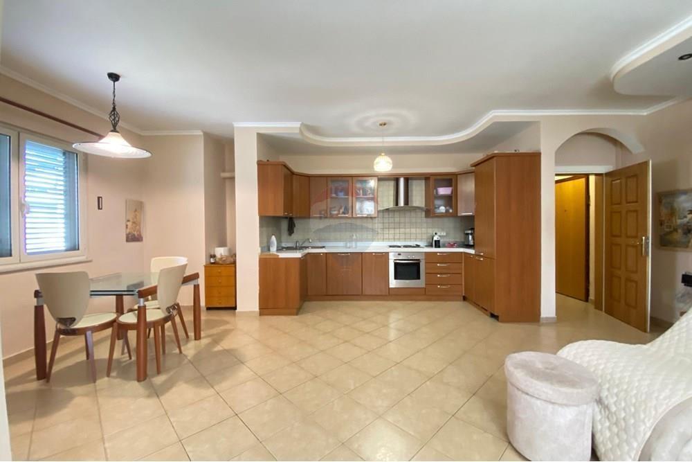 Apartament 2+1 per shitje tek Liqeni i Tiranes!