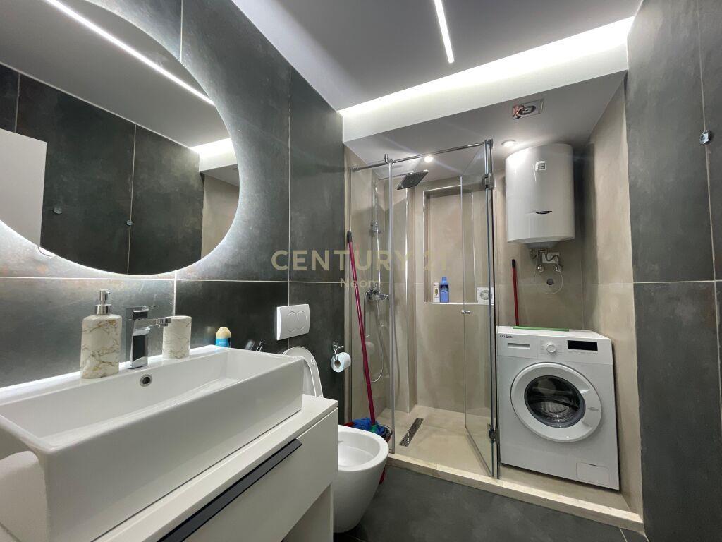 QIRA, APARTAMENT MODERN 1+1 TE RRUGA E KOSOVAREVE‼️Neom99442