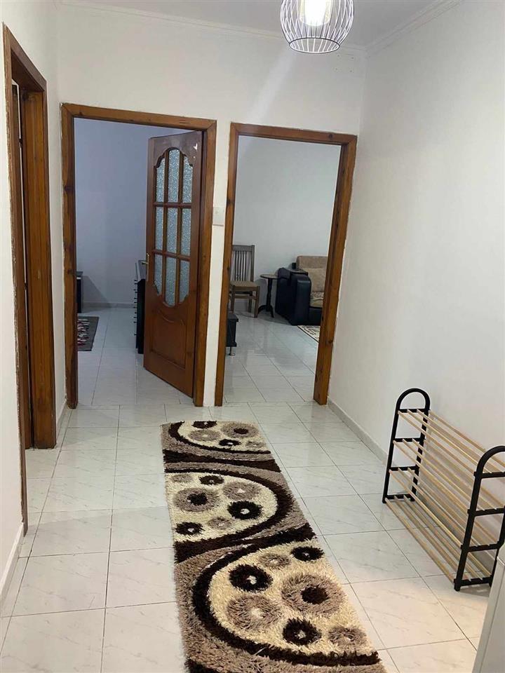 Jap apartament 2+1 me mobilim cilesore tek Vorri Bamit