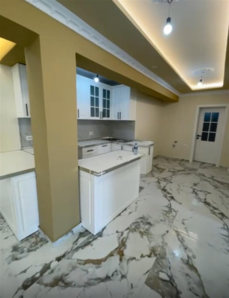 SHITET APARTMENT NE QENDER TE BASHKIA DURRES