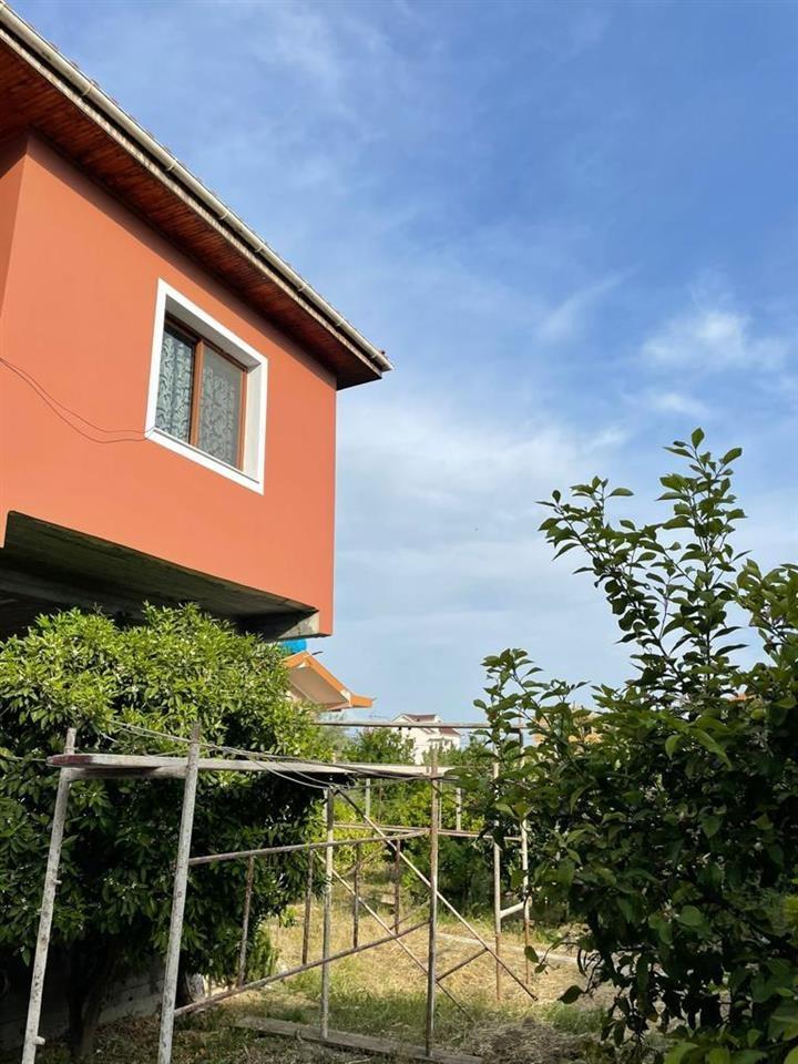 Shtepi ne Lushnje 300m2