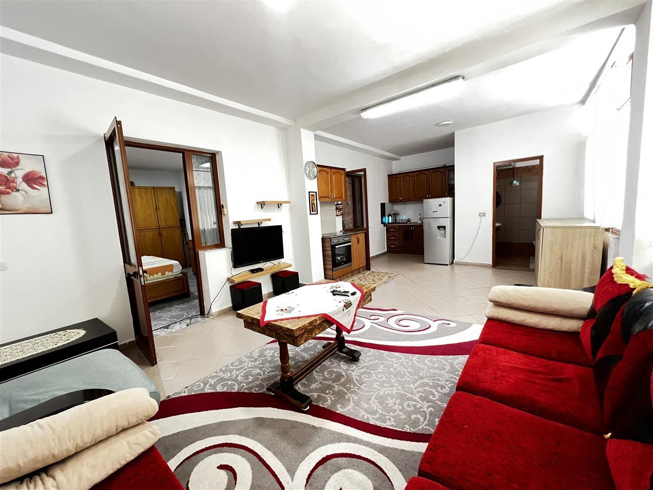 Jepet me qera shtepi e mobiliar 2+1 plus 1 post parkimi !!!