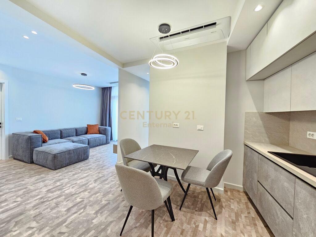 Apartament Luksoz 1+1+parkim Lake View!